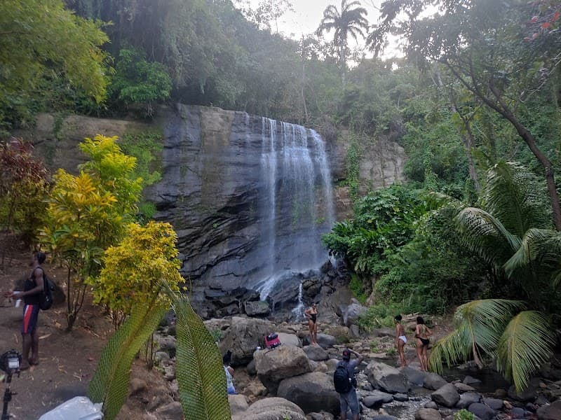 Mt Carmel Falls trailhead