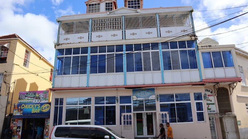 Deyna's City Inn