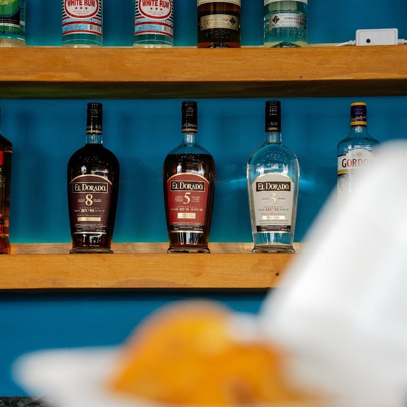 Utopia Corner Bar & Grill